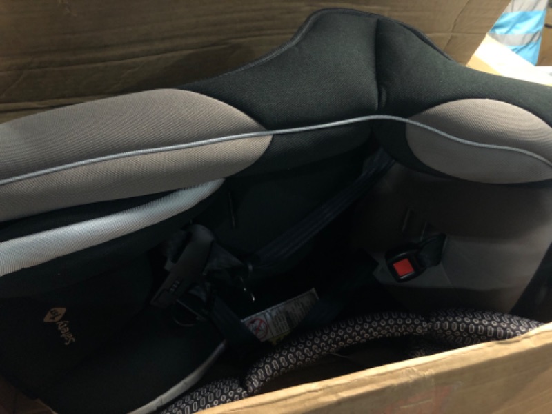 Photo 2 of Safety 1st Guide 65 Convertible Car Seat, Chambers