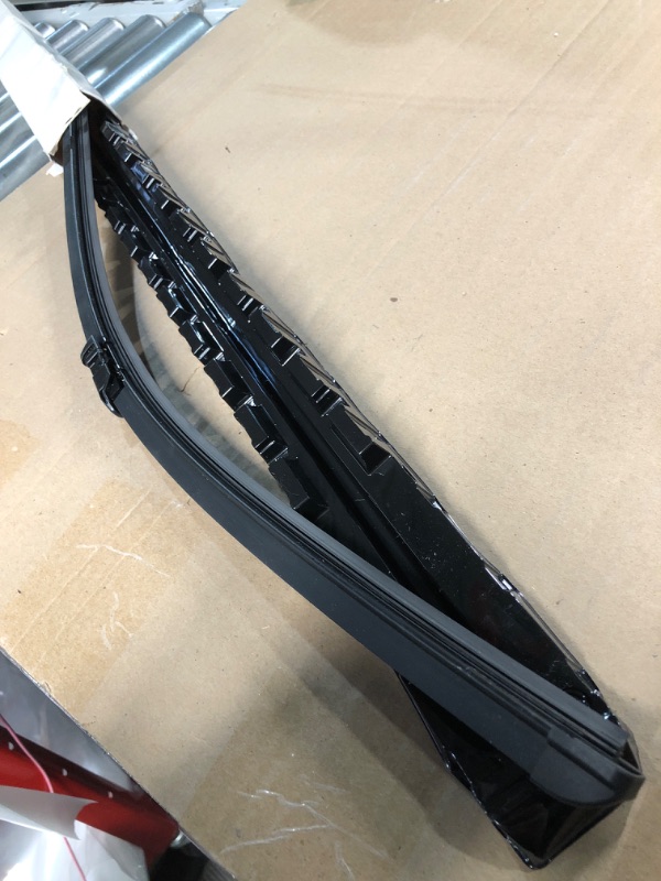 Photo 2 of ACDelco GM Original Equipment 84017839 Driver Side Windshield Wiper Blade, 24.1 in