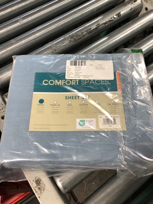 Photo 2 of *SEE NOTES* Comfort Spaces 100% Cotton Sheet Set Breathable, Lightweight, Soft with 12" Elastic Pocket Fits up to 14" Mattress, All Season Cozy Bedding, Matching Pillow Case, Twin Blue 3 Piece Blue Twin