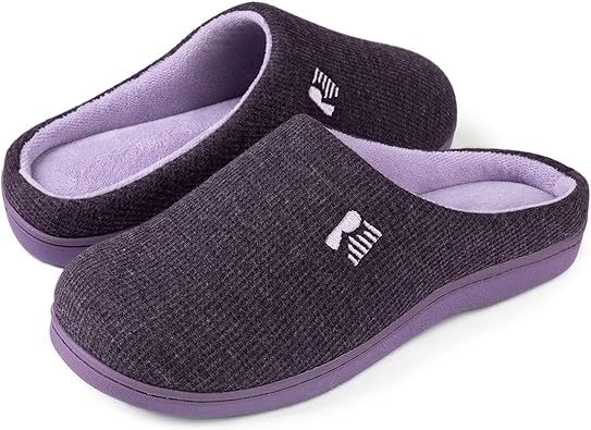 Photo 1 of RockDove Women's Original Two-Tone Memory Foam Slipper
SIZE 7-8 