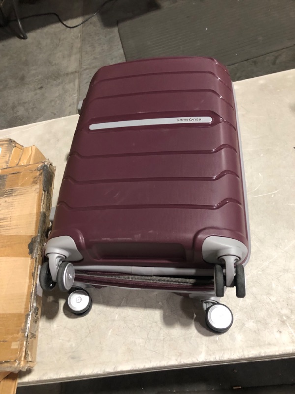 Photo 4 of ***USED - DIRTY - SCUFFED AND SCRAPED - NO PACKAGING - DEFAULT CODE IS 0-0-0***
Samsonite Freeform Hardside Expandable with Double Spinner Wheels, Carry-On 21-Inch, Merlot