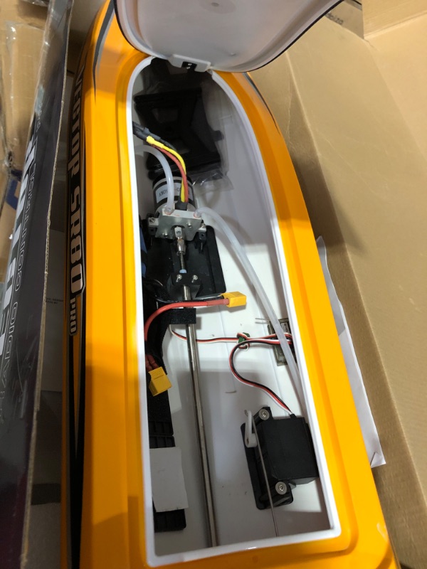 Photo 1 of VOLANTEXRC Brushless RC Boat VectorSR80 Pro, 50MPH 32.5” High Speed Remote Control Boat, Fast Racing Boat with Self-Righting&Durable Metal Parts for Adults (798-4P RTR)