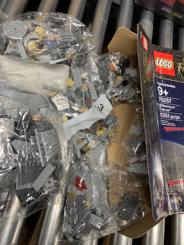 Photo 4 of ***Parts Only***LEGO Star Wars Millennium Falcon 75257 Starship Construction Set, with Finn, Chewbacca, Lando Calrissian, Boolio, C-3PO, R2-D2 and D-O, The Rise of Skywalker Collection Standard Packaging