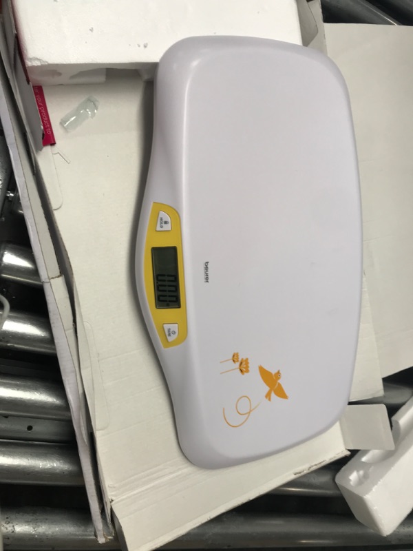 Photo 2 of Beurer BY80 Digital Baby Scale, Infant Scale for Weighing in Pounds, Ounces, or Kilograms up to 44 lbs, Newborn Scale with Hold Function, Pet Scale for Cats and Dogs