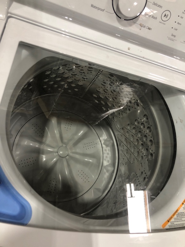 Photo 4 of LG ColdWash 4.5-cu ft Impeller Top-Load Washer (White)
