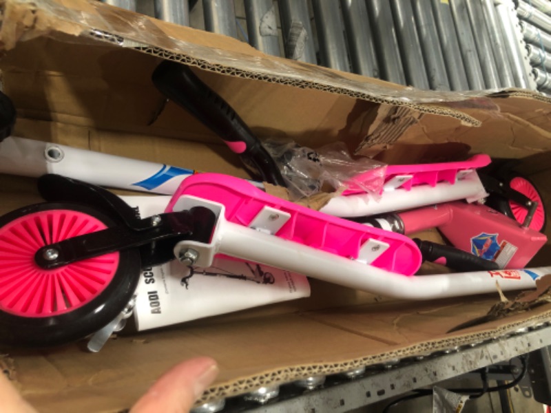 Photo 2 of AODI Swing Wiggle Scooter, 3 Wheels Drifting Scooter with Adjustable Height/Folding Kick Scooter for Kids and Adults Age 6+ pink