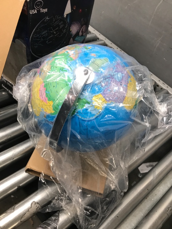 Photo 2 of **DOESN'T TURN ON***
USA Toyz Illuminated Globe of the World with Stand - 3in1 World Globe, Constellation 13.5 Inch Tall