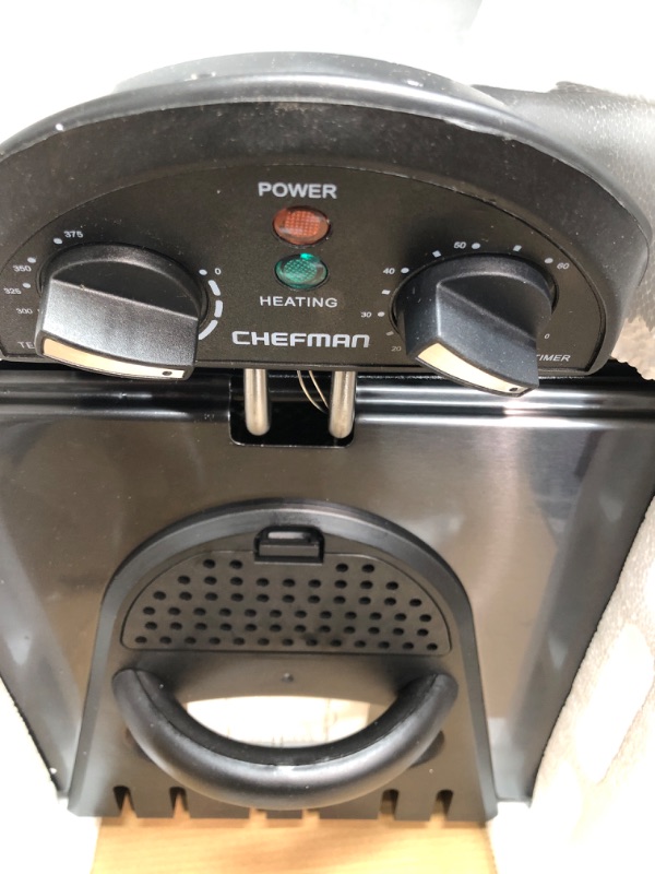 Photo 2 of * used * see all images *
Chefman Deep Fryer with Basket Strainer, 4.5 Liter XL Jumbo Size Adjustable Temperature & Timer