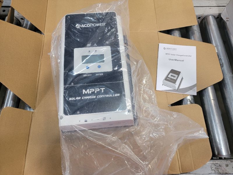 Photo 1 of Monocrystalline Solar Panels Kit with LCD Charge Controller/Mounting Brackets/Y Connectors/Solar Cables/Cable Entry housing (800W MPPT60A Kit), 8x100W (Pack of 1) 800W MPPT60A 0 Ah