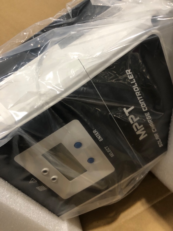 Photo 1 of Monocrystalline Solar Panels Kit with LCD Charge Controller/Mounting Brackets/Y Connectors/Solar Cables/Cable Entry housing (800W MPPT60A Kit), 8x100W (Pack of 1) 800W MPPT60A 0 Ah