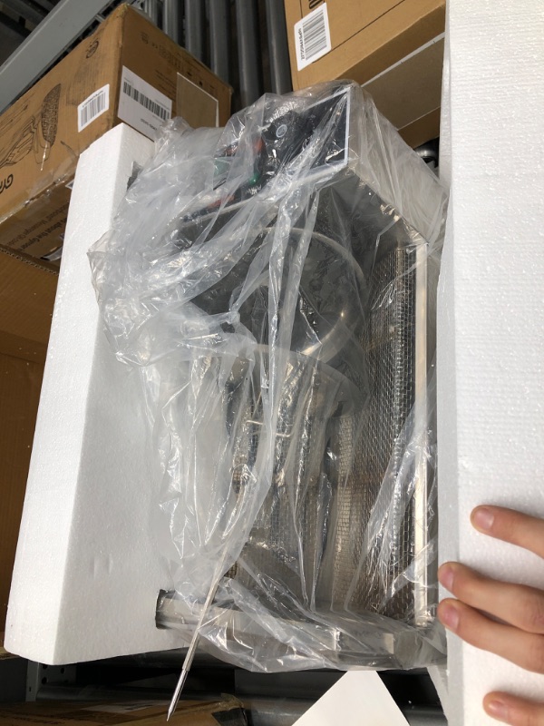 Photo 1 of VEVOR Shawarma Grill Machine, 13 lbs Capacity, Chicken Shawarma Cooker Machine with 2 Burners, Gas Vertical Broiler Gyro Rotisserie Oven Doner Kebab Machine, for Home Restaurant Kitchen Parties