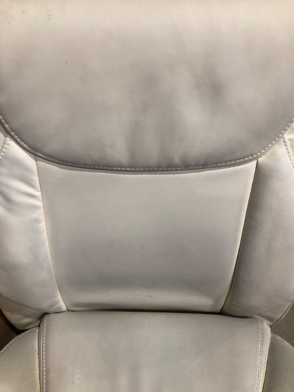 Photo 4 of * important * see images *
Amazon Basics Classic Puresoft Padded Mid-Back Office Computer Desk Chair with Armrest - Cream