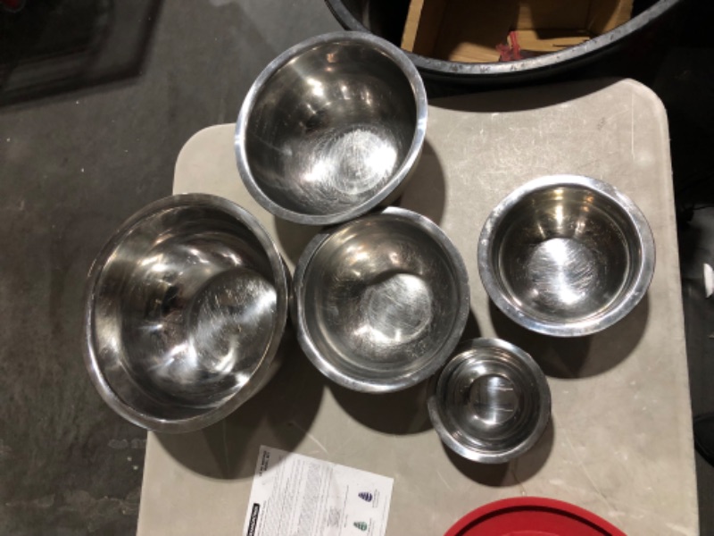 Photo 4 of ***HEAVILY USED AND SCRATCHED - SEE COMMENTS***
10 Pc Covered Stainless Steel and Silicone Mixing Bowl Set (Red)