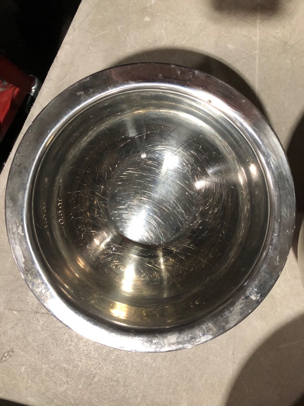 Photo 5 of ***HEAVILY USED AND SCRATCHED - SEE COMMENTS***
10 Pc Covered Stainless Steel and Silicone Mixing Bowl Set (Red)