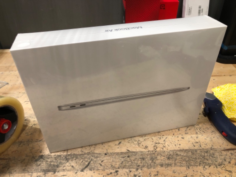 Photo 4 of **FACTORY SEALED **Apple 2020 MacBook Air Laptop M1 Chip, 13" Retina Display, 8GB RAM, 256GB SSD Storage, Backlit Keyboard, FaceTime HD Camera, Touch ID. Works with iPhone/iPad; Silver 256GB Silver