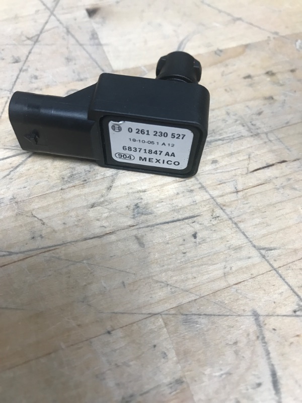 Photo 3 of Mopar Sensor - 68371847AA