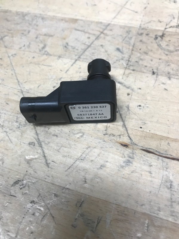 Photo 2 of Mopar Sensor - 68371847AA