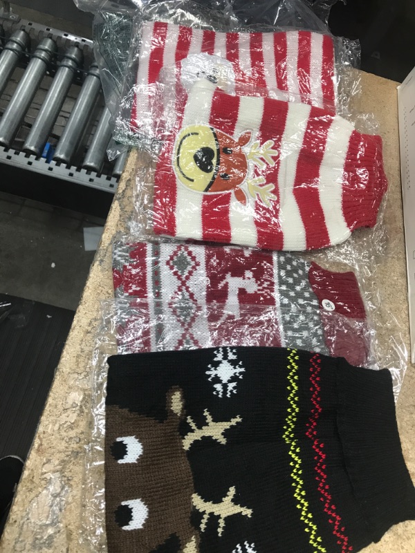 Photo 1 of 4 pk Pet Christmas  Sweaters Lg