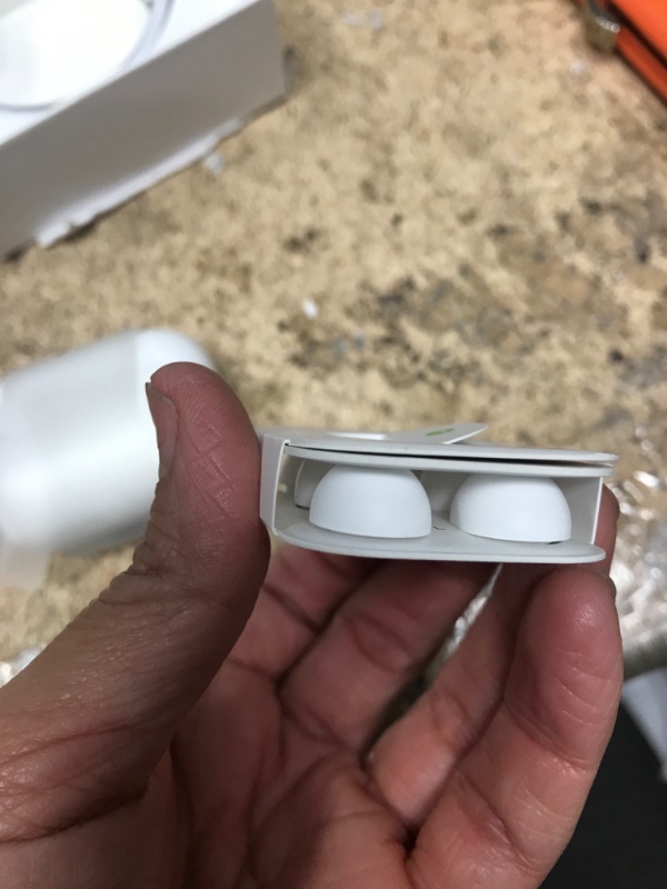 Photo 3 of ***HEAVILY USED AND DIRTY - UNABLE TO TEST***
Apple AirPods Pro (2nd Generation) Wireless Ear Buds with USB-C Charging