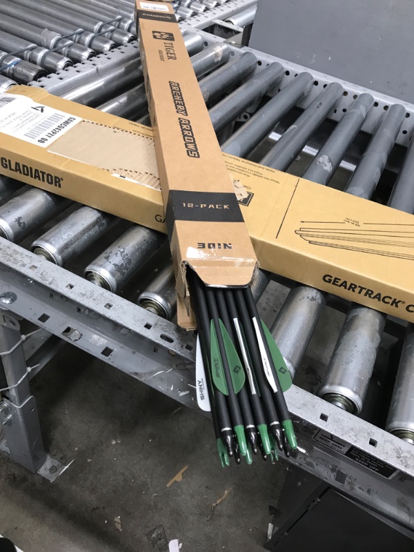 Photo 1 of TIGER ARCHERY 30Inch Carbon Arrow Practice Hunting Arrows with Removable Tips for Compound & Recurve Bow(Pack of 12) Deep Green White