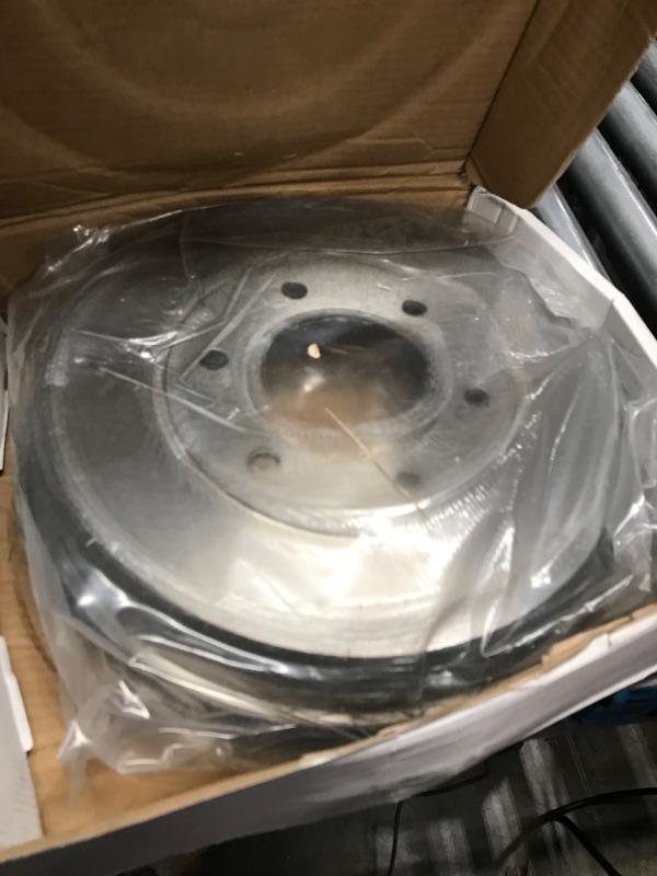 Photo 2 of ACDelco Professional 18B559 Rear Brake Drum