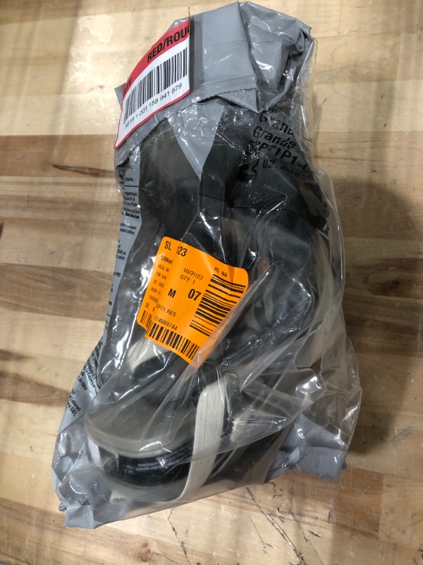 Photo 1 of 3M 53P71PC1-B Paint Spray & Pesticide Respirator