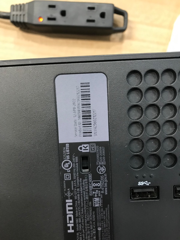 Photo 1 of NON FUNCTIONING POWER Xbox Series X Console
