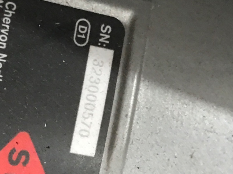 Photo 4 of ***USED - SOAKED IN WATER - UNABLE TO TEST - MISSING SAW BLADE***
SKIL 10-1/4 In. Magnesium Worm Drive Circular Saw With Twist Lock