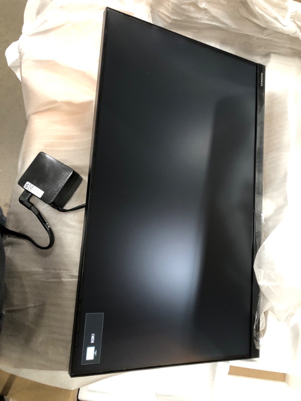 Photo 2 of SAMSUNG T350 Series 22-Inch FHD 1080p Computer Monitor, 75Hz, IPS Panel, HDMI, VGA (D-Sub), 3-Sided Border-Less, FreeSync (LF22T350FHNXZA)