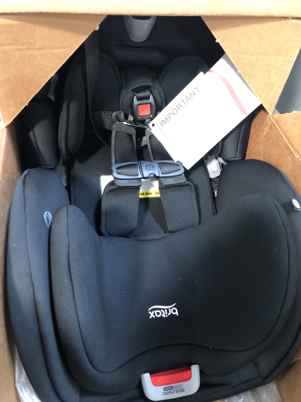 Photo 2 of Britax Boulevard ClickTight Convertible Car Seat