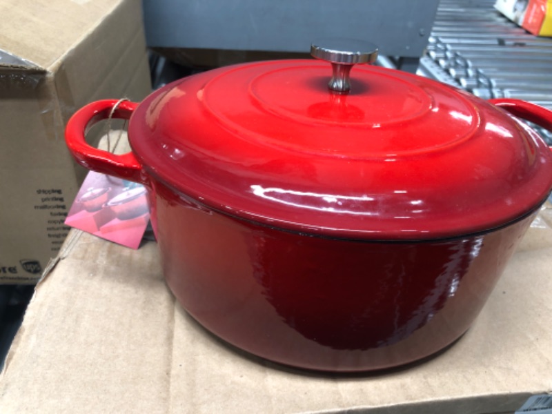 Photo 2 of ***CHIPS ON INSIDE OF LARGE LID / CHIPS ON HANDLE OF SMALL POT***
Enamel Stockpot With Lid,  (Color : Red) 2 POT SET WITH LIDS