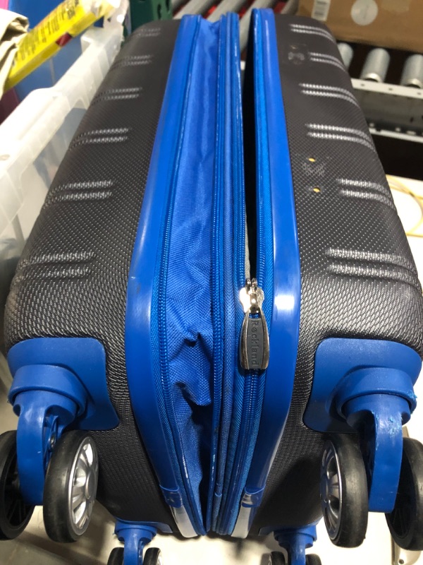 Photo 4 of ***MINOR DAMAGE***
Rockland Melbourne Hardside Expandable Spinner Wheel Luggage, Grey, 2-Piece Set (20/28) 