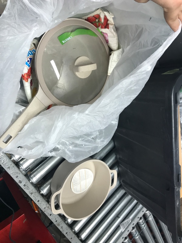Photo 1 of 5pc ratoe cookware 