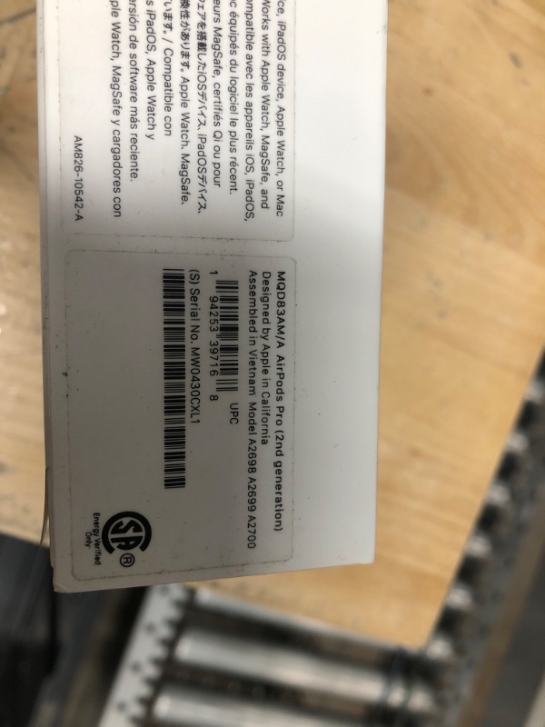 Photo 3 of **FACTORY SEALED**
AirPods Pro (2nd generation)