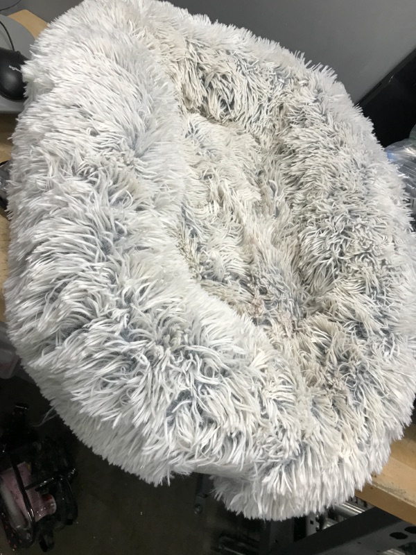 Photo 1 of 32" LARGE DOG BED