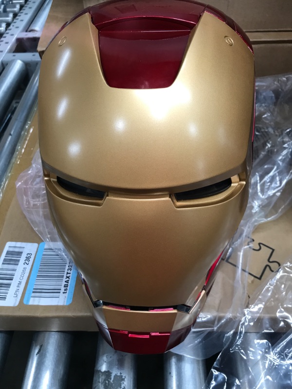 Photo 6 of Avengers Marvel Legends Iron Man Electronic Helmet - Multicolor Characters