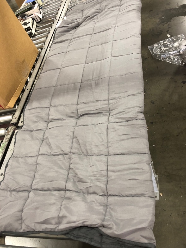 Photo 1 of 48X72 INCH WEIGHTED BLANKET GREY 10 LBS 