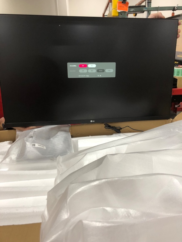 Photo 2 of LG QHD 32-Inch Computer Monitor 32QN600-B, IPS with HDR 10 Compatibility and AMD FreeSync, Black
