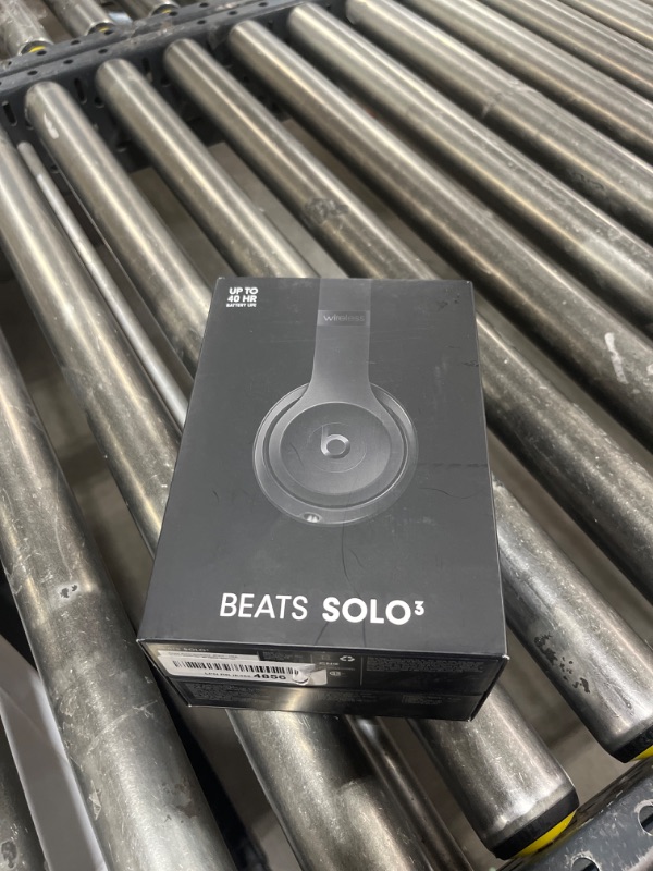 Photo 7 of Beats Solo3 Wireless On-Ear Headphones - Apple W1 Headphone Chip, Class 1 Bluetooth, 40 Hours of Listening Time, Built-in Microphone - Black (Latest Model)