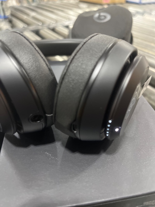 Photo 6 of Beats Solo3 Wireless On-Ear Headphones - Apple W1 Headphone Chip, Class 1 Bluetooth, 40 Hours of Listening Time, Built-in Microphone - Black (Latest Model)