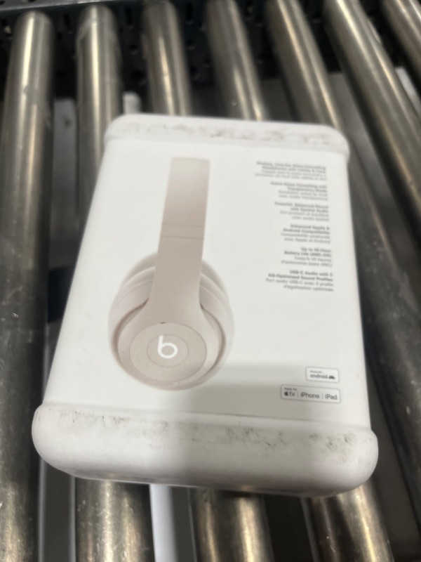 Photo 3 of Beats Studio Pro - Wireless Bluetooth Noise Cancelling Headphones - Personalized Spatial Audio, USB-C Lossless Audio, Apple & Android Compatibility, Up to 40 Hours Battery Life - Sandstone Sandstone Studio Pro Without AppleCare+