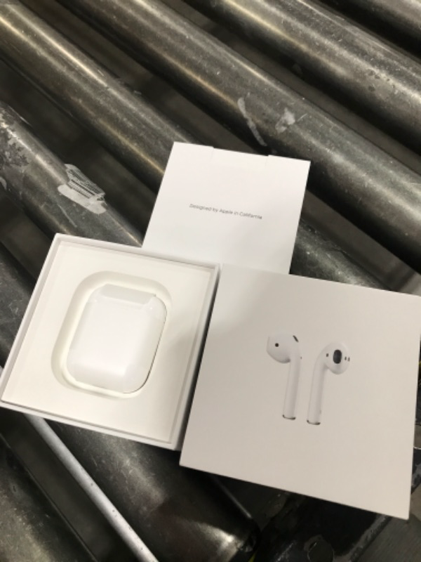 Photo 3 of Apple - AirPods with Charging Case (2nd generation) - White