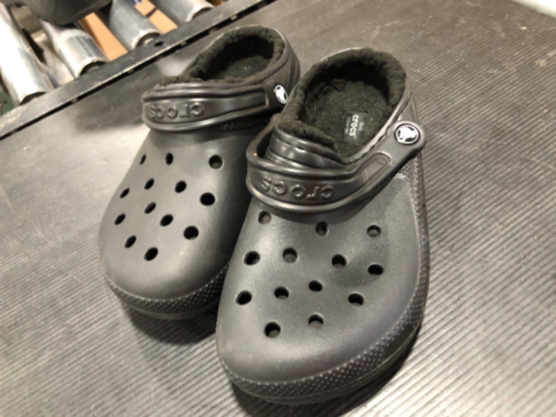 Photo 1 of BLK CROCS DUEL STYTLE  SIZE 7 M , W 9