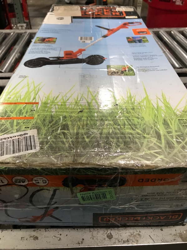 Photo 3 of BLACK+DECKER Electric Lawn Mower