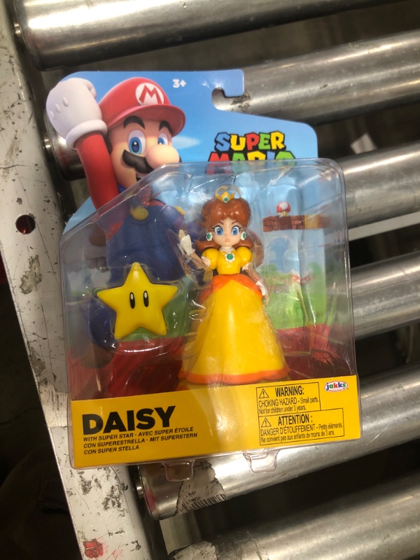 Photo 1 of 2024 JAKKS Pacific World of Nintendo Figure: PRINCESS DAISY (w/ Super Star)
