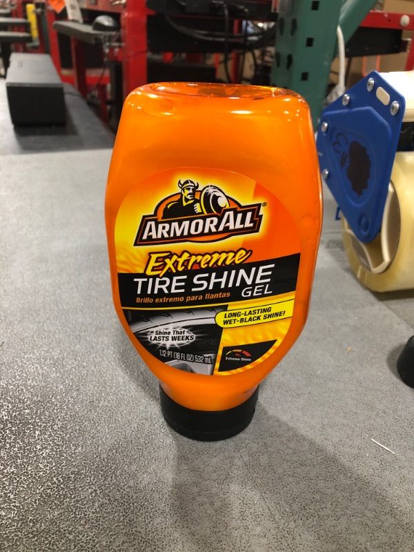 Photo 2 of Armor All Tire Shine 18 oz