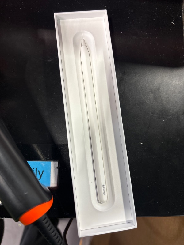 Photo 3 of Apple Pencil (2nd Generation)