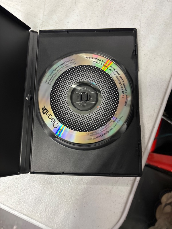Photo 2 of Digital Innovations CleanDr for Car Audio & Video Laser Lens Cleaner + Allsop CD and DVD FastWipes Car Audio & Video Cleaner + FastWipes
