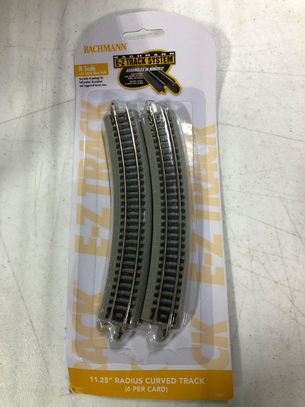 Photo 1 of Bachmann Trains - Snap-Fit E-Z TRACK 11.25” RADIUS CURVED TRACK (6/card) - NICKEL SILVER Rail With Grey Roadbed - N Scale, 8