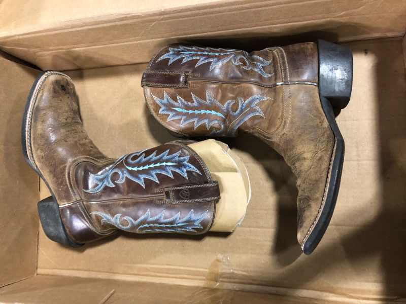 Photo 6 of ARIAT Women's Delilah Western Boot SIZE 8